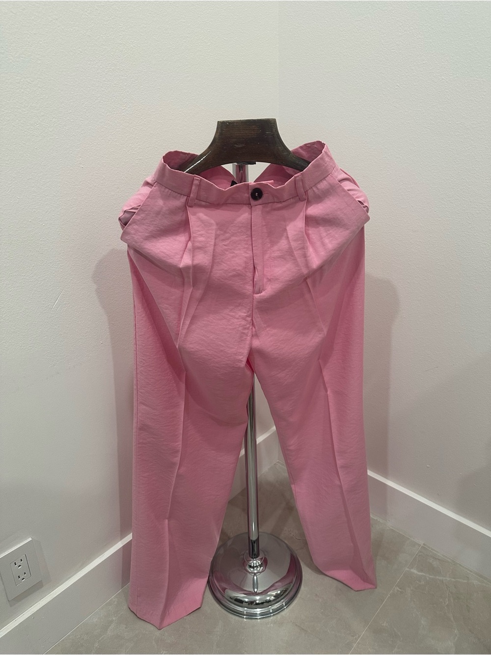 Zara Pink High-Waist Pleated Trousers